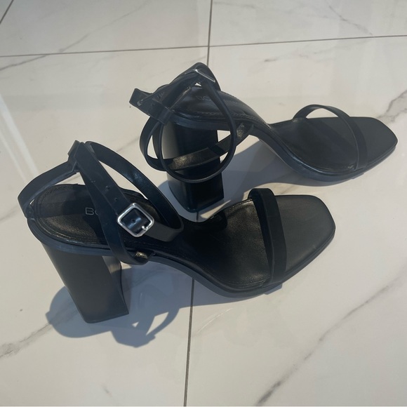 BCBGeneration High Heels in Black Color Size 9 - Picture 6 of 8